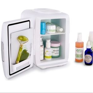 BRAND NEW Classic Small Mini Fridge 4L